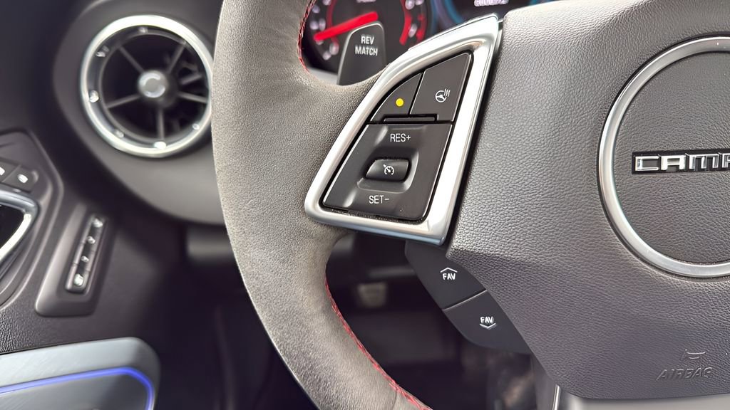 Used 2017 Chevrolet Camaro ZL1 image 24