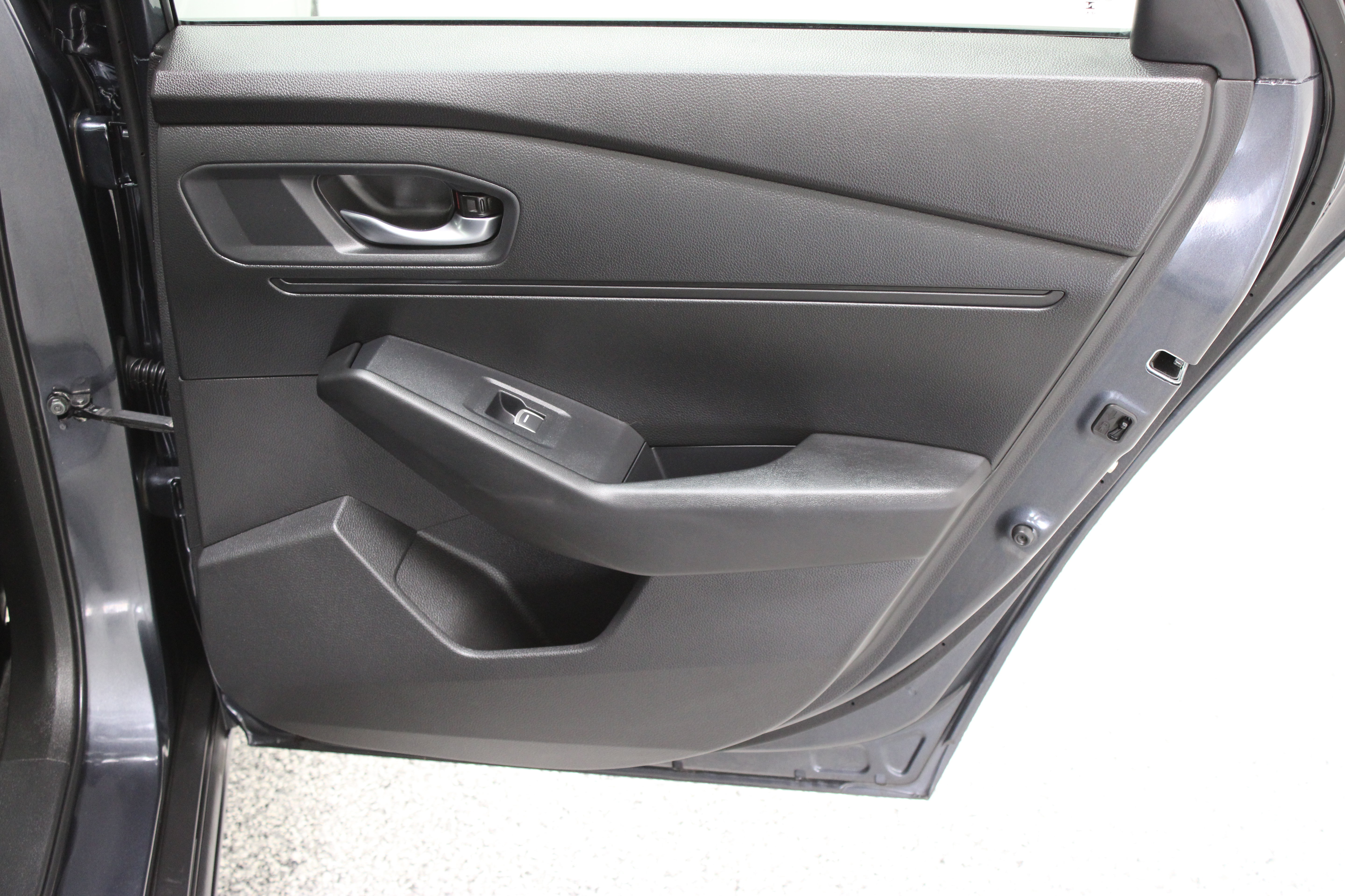 Used 2025 Honda Accord SE image 32