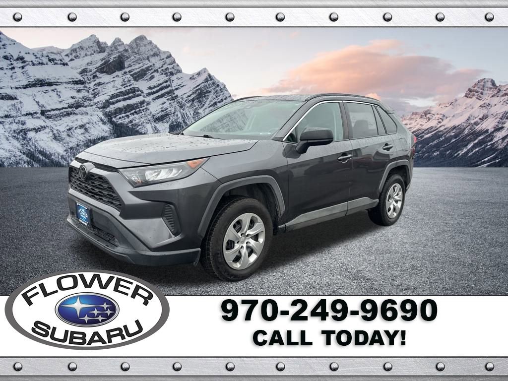 Used 2019 Toyota RAV4 LE image 3