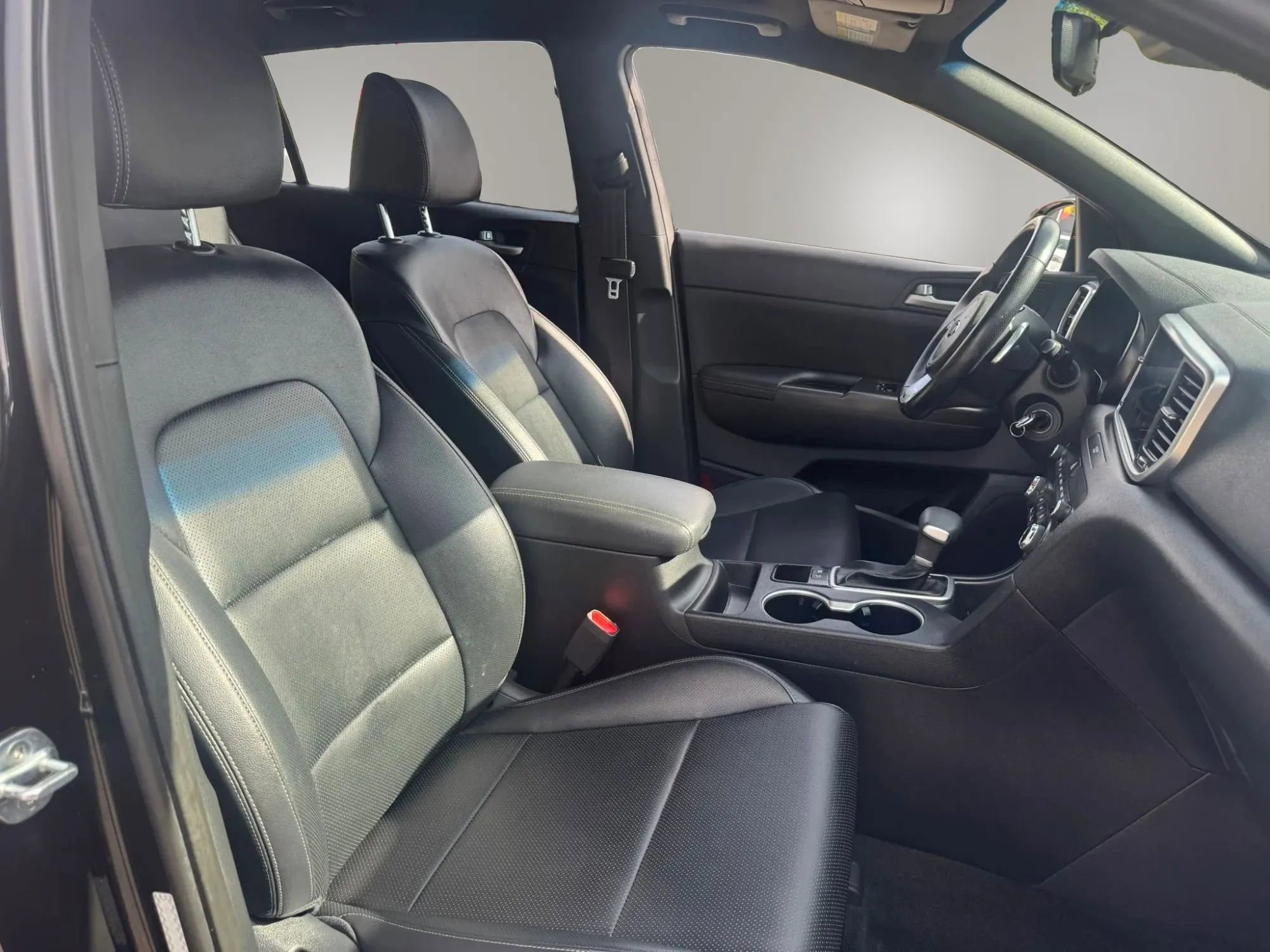 Used 2021 Kia Sportage S image 11