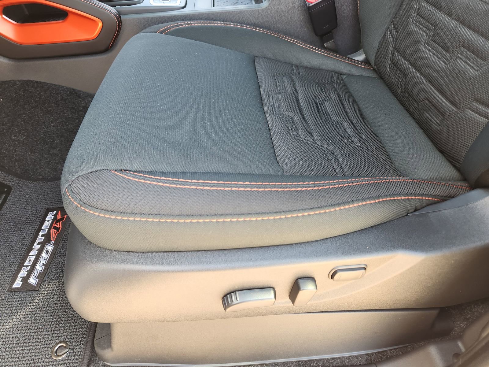 New 2026 Nissan Frontier PRO-4X w/ Pro-4x Convenience Package image 20