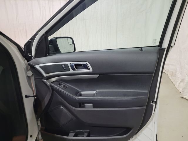 Used 2015 Ford Explorer XLT w/ Equipment Group 201A image 57