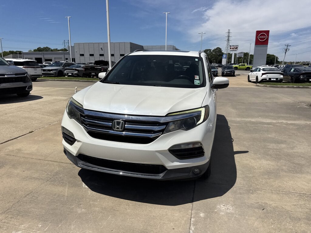 Used 2017 Honda Pilot Elite image 5