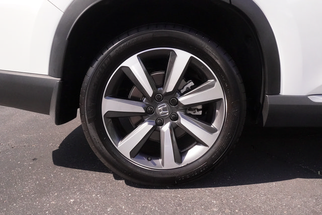 Used 2025 Honda Pilot Touring image 34
