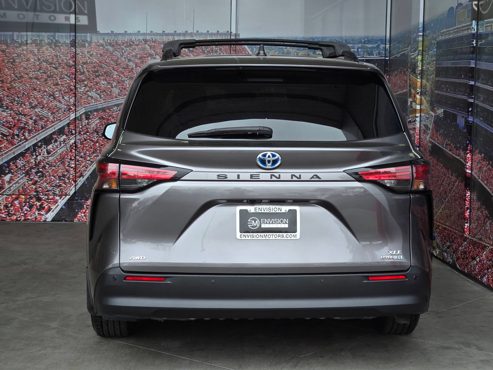Certified 2021 Toyota Sienna XLE w/ XLE Plus Package AWD/4WD image 7