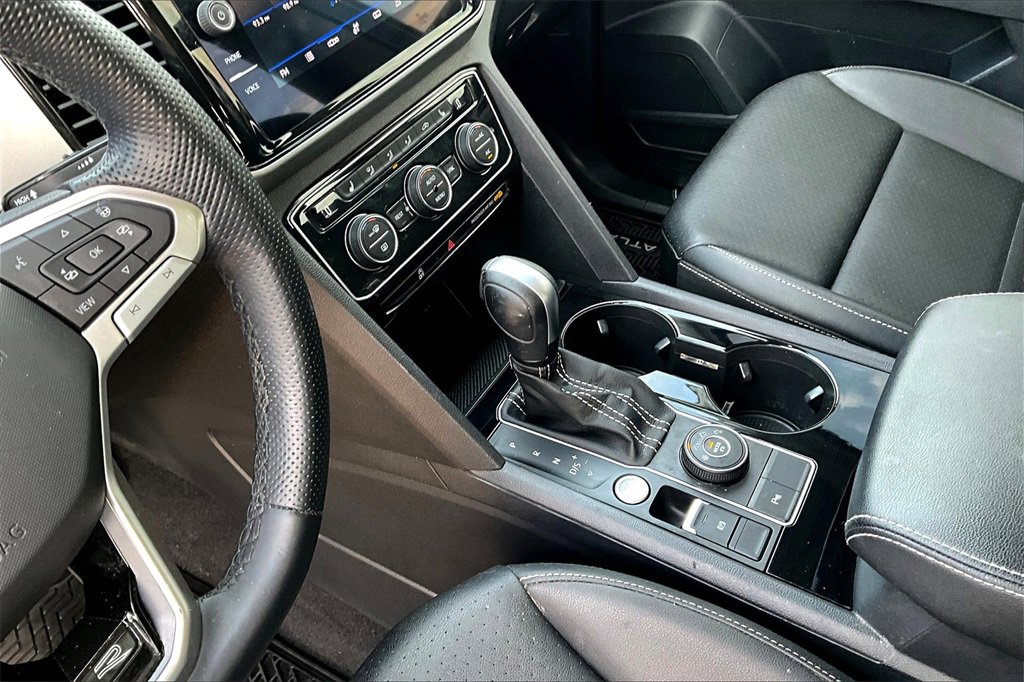 Used 2023 Volkswagen Atlas SEL R-Line image 14