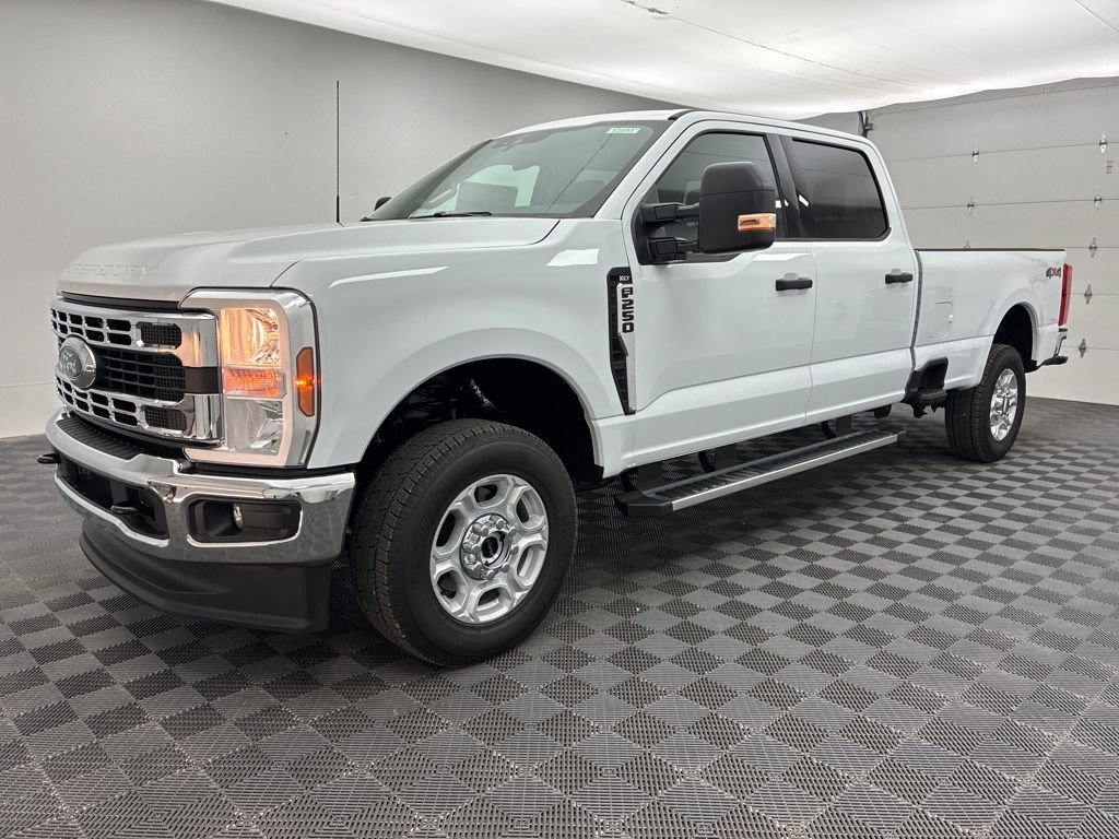 New 2026 Ford F250 XLT image 3