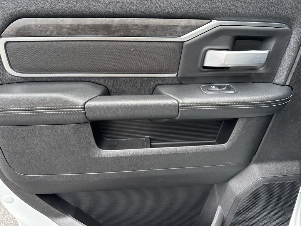 Used 2024 RAM 2500 Big Horn w/ Sport Appearance Package image 14