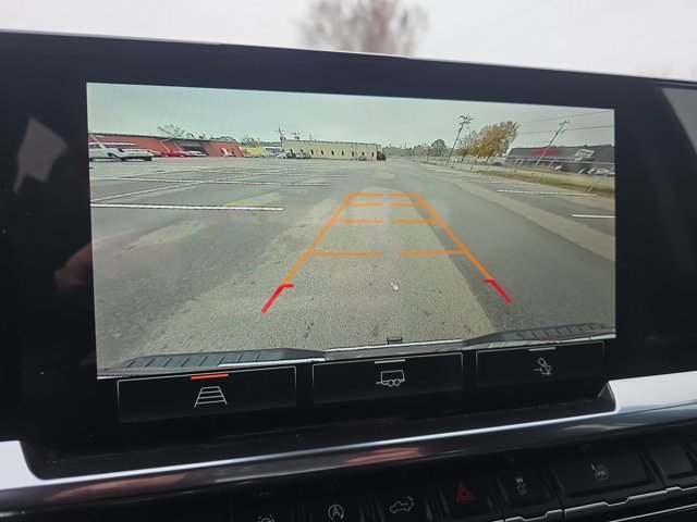 Used 2024 GMC Sierra 1500 SLT w/ SLT Convenience Package image 24