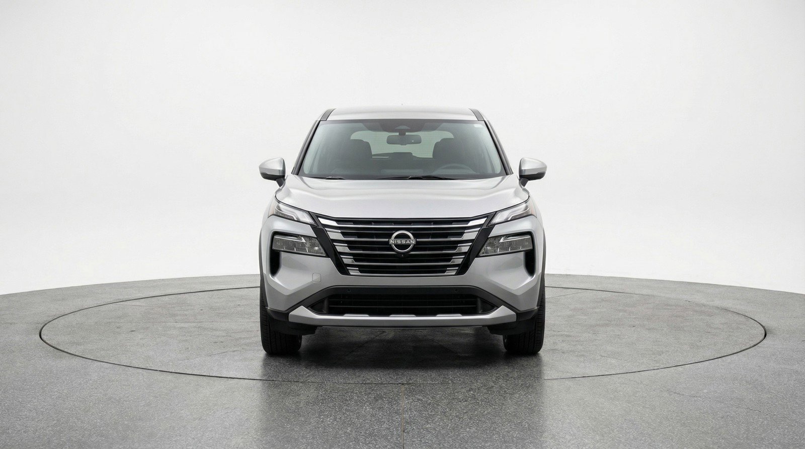 Used 2025 Nissan Rogue SV image 2