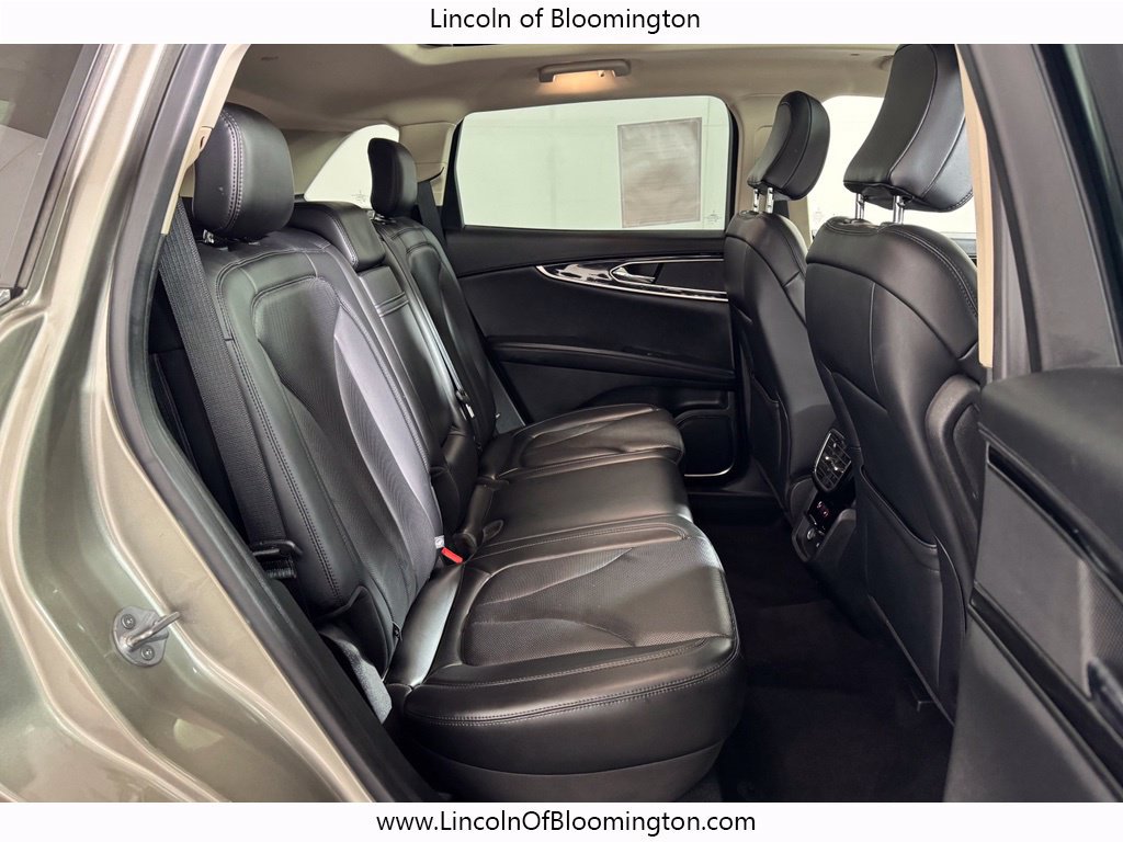 Used 2023 Lincoln Nautilus Reserve AWD/4WD image 12