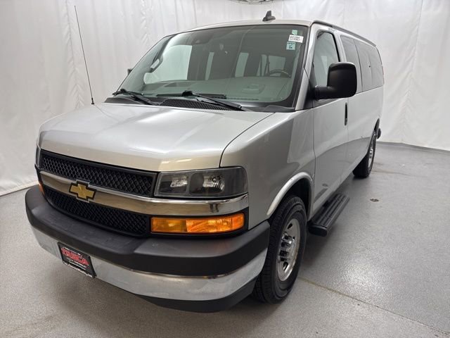 Used 2020 Chevrolet Express 2500 LT w/ LT Preferred Equipment Group RWD image 14