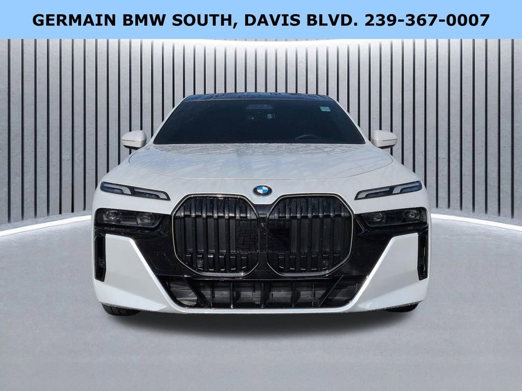 Certified 2025 BMW 760i xDrive image 10