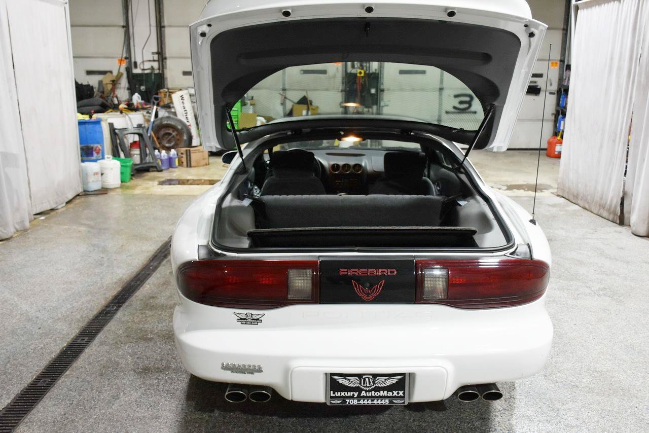 Used 1997 Pontiac Firebird Coupe w/ Opt Pkg RWD image 20