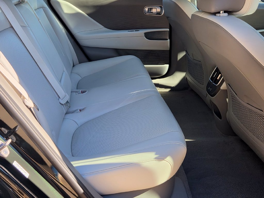 Used 2023 Hyundai Ioniq 6 SEL RWD image 17