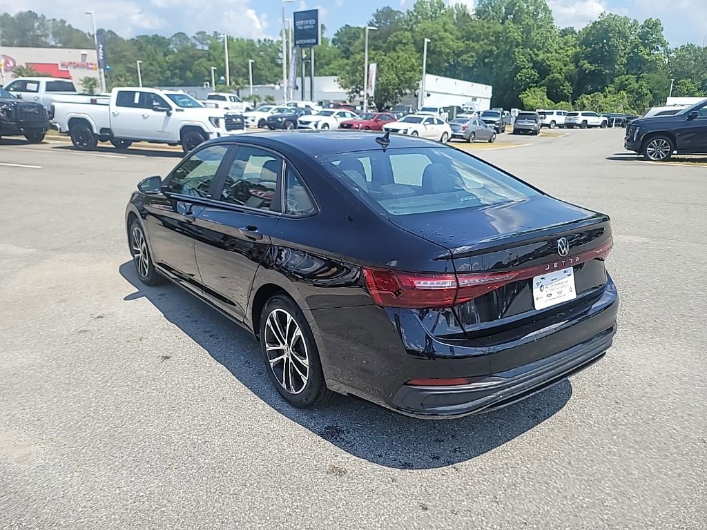 Used 2025 Volkswagen Jetta Sport FWD image 5