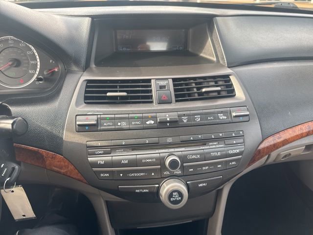 Used 2011 Honda Accord EX-L image 17