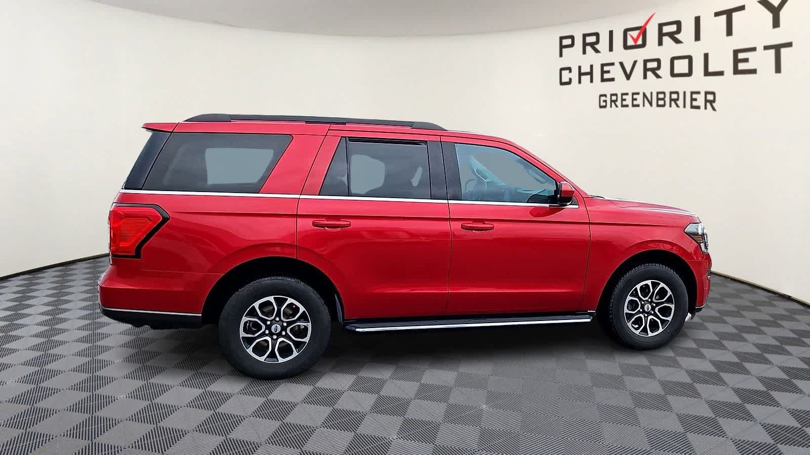 Used 2022 Ford Expedition XLT RWD image 9