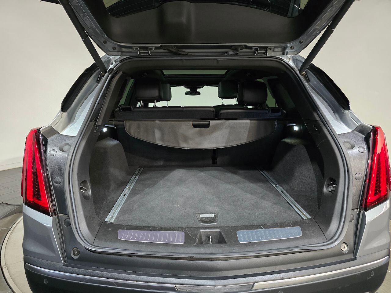 Used 2023 Cadillac XT5 Premium Luxury image 7