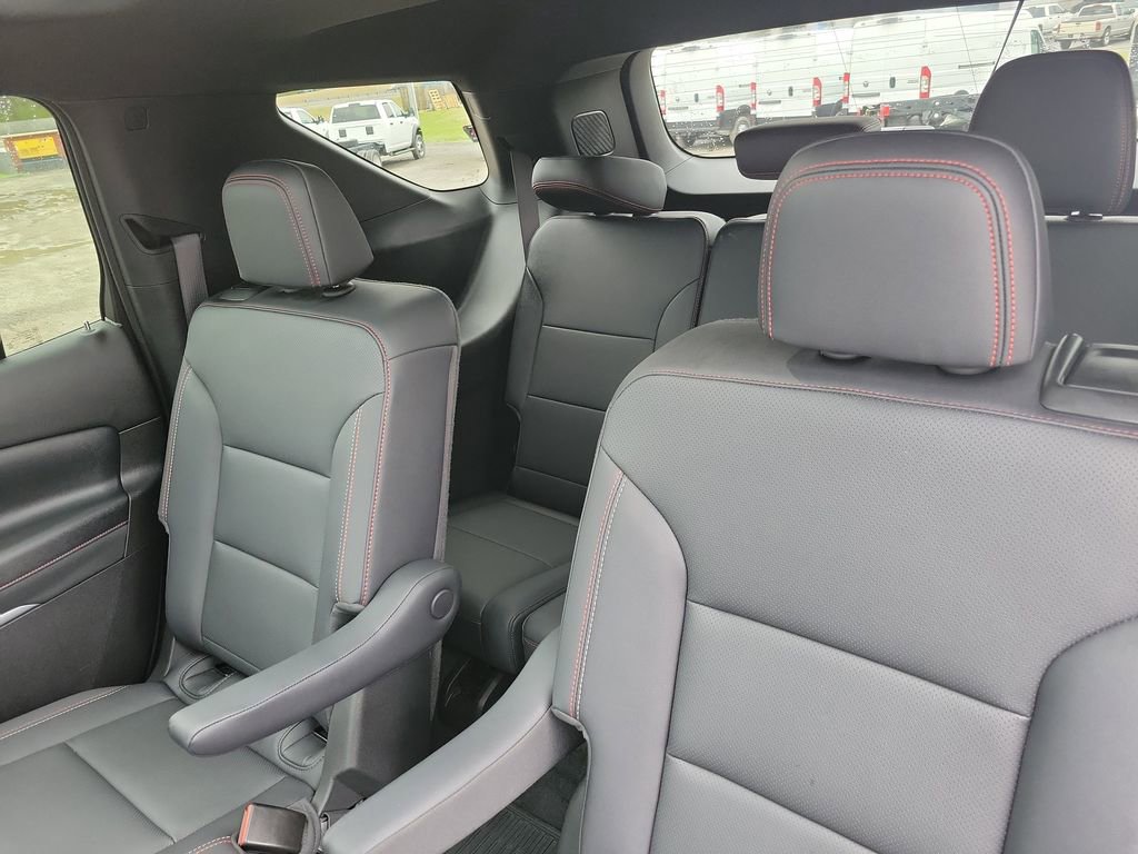Used 2025 Chevrolet Traverse Z71 w/ LPO, Floor Liner Package image 29