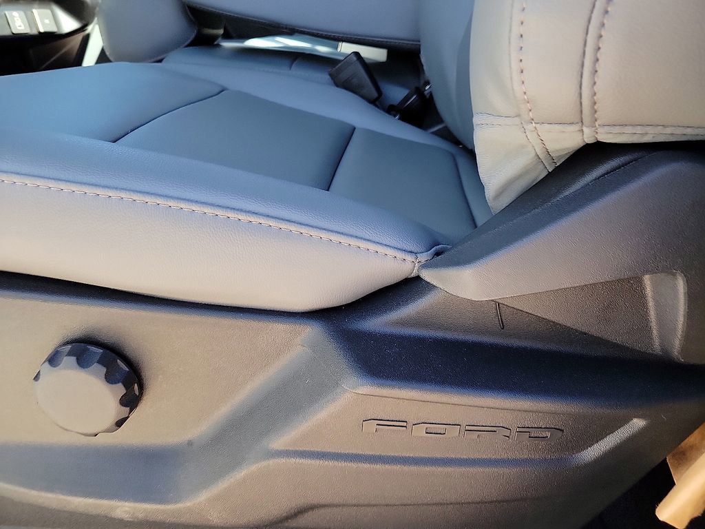 New 2026 Ford F550 4x4 Regular Cab Super Duty image 20