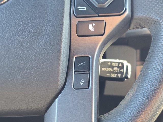 Used 2022 Toyota Tacoma TRD Off-Road AWD/4WD image 29