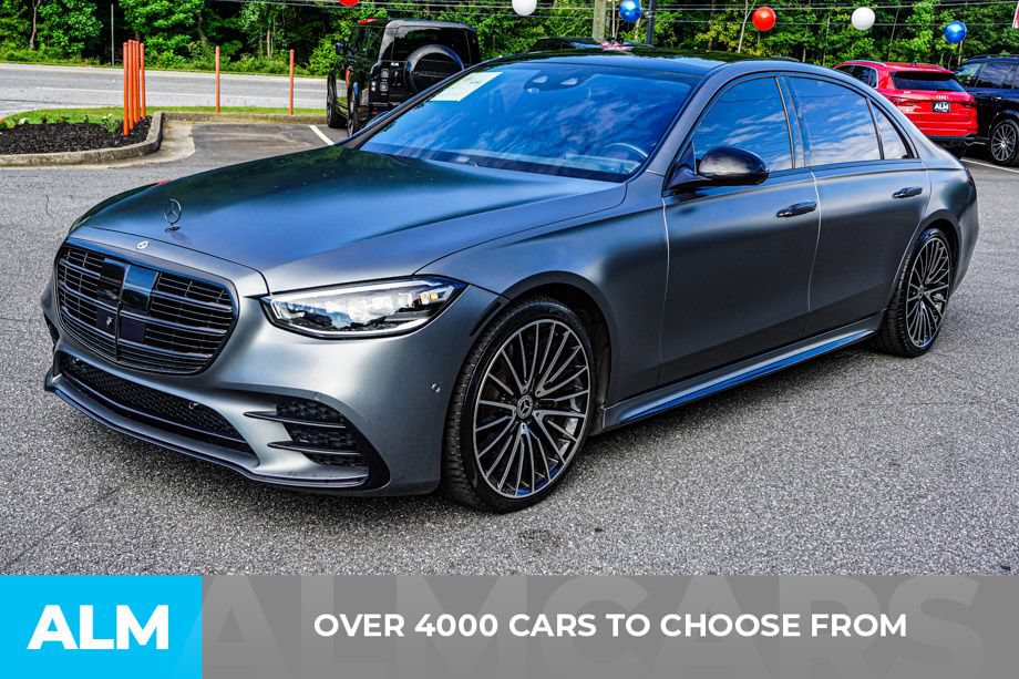 Used 2022 Mercedes-Benz S 580 4MATIC Sedan w/ AMG Line Package image 2