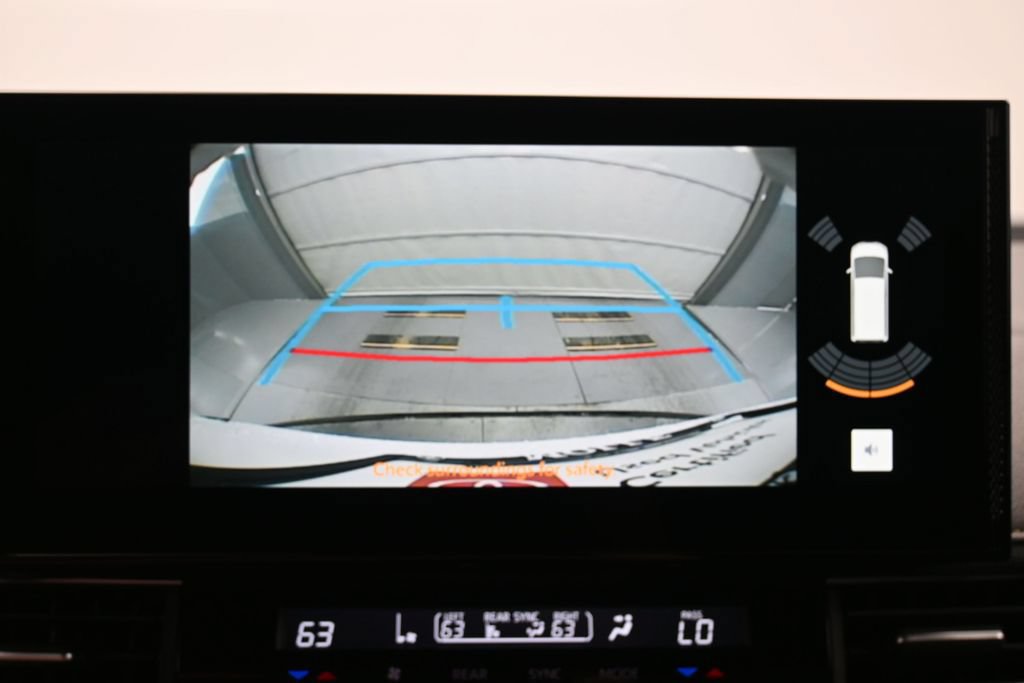 Certified 2026 Toyota Sienna XLE Woodland Edition AWD/4WD image 20