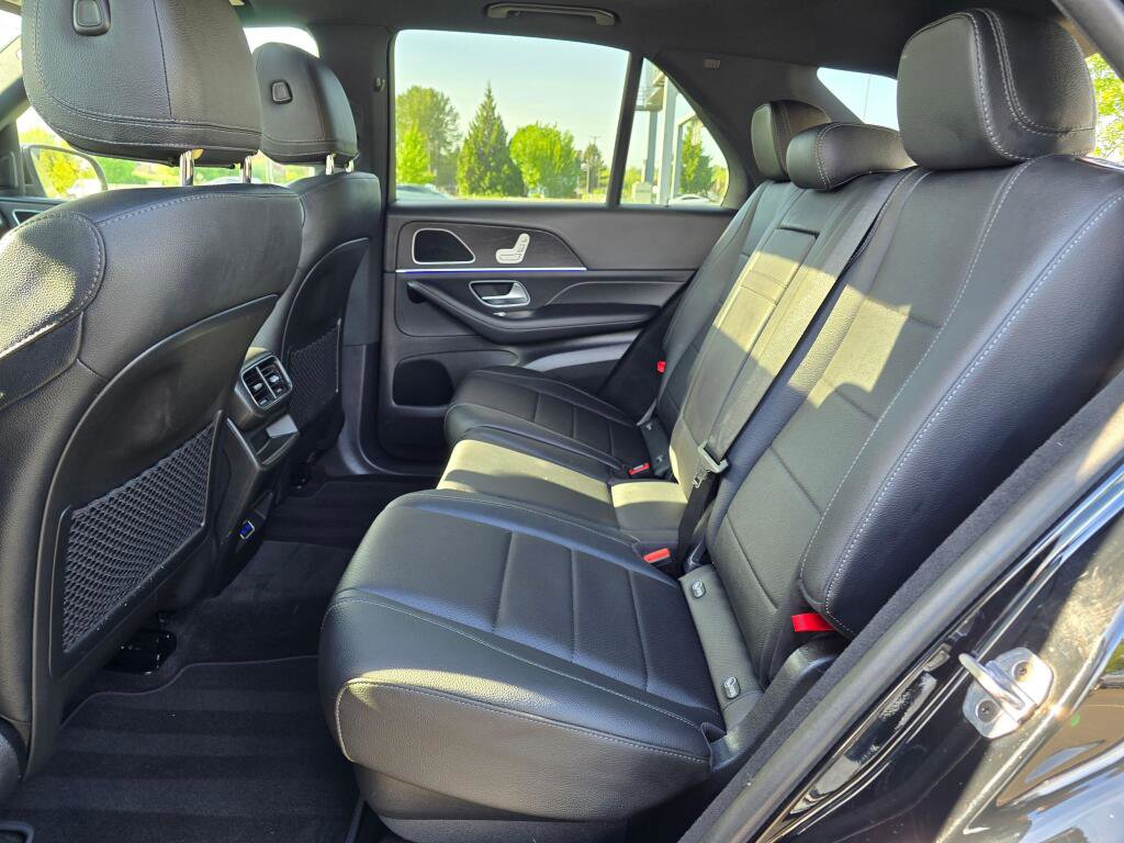 Used 2024 Mercedes-Benz GLE 350 4MATIC w/ 3rd Row Seat Package image 18
