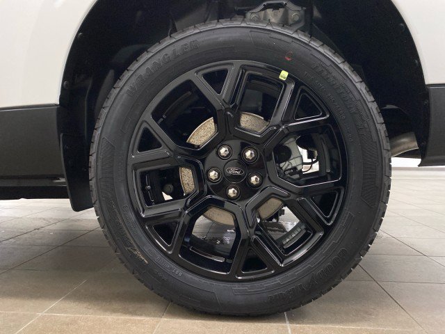 New 2025 Ford Maverick XLT w/ XLT Luxury Package image 24