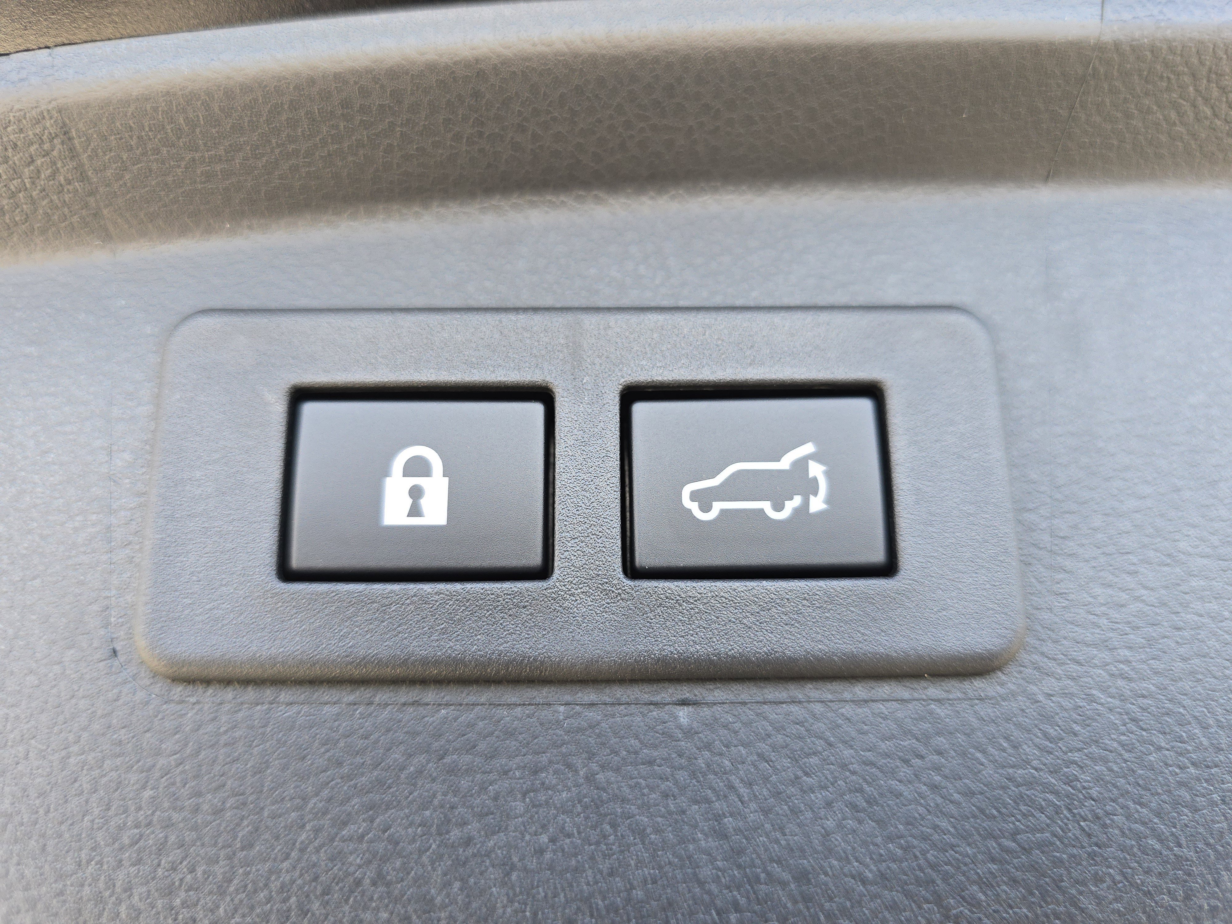 New 2025 Subaru Outback Limited image 17