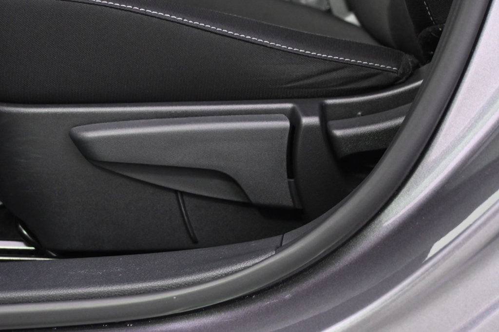 Used 2022 Nissan Sentra SV FWD image 14