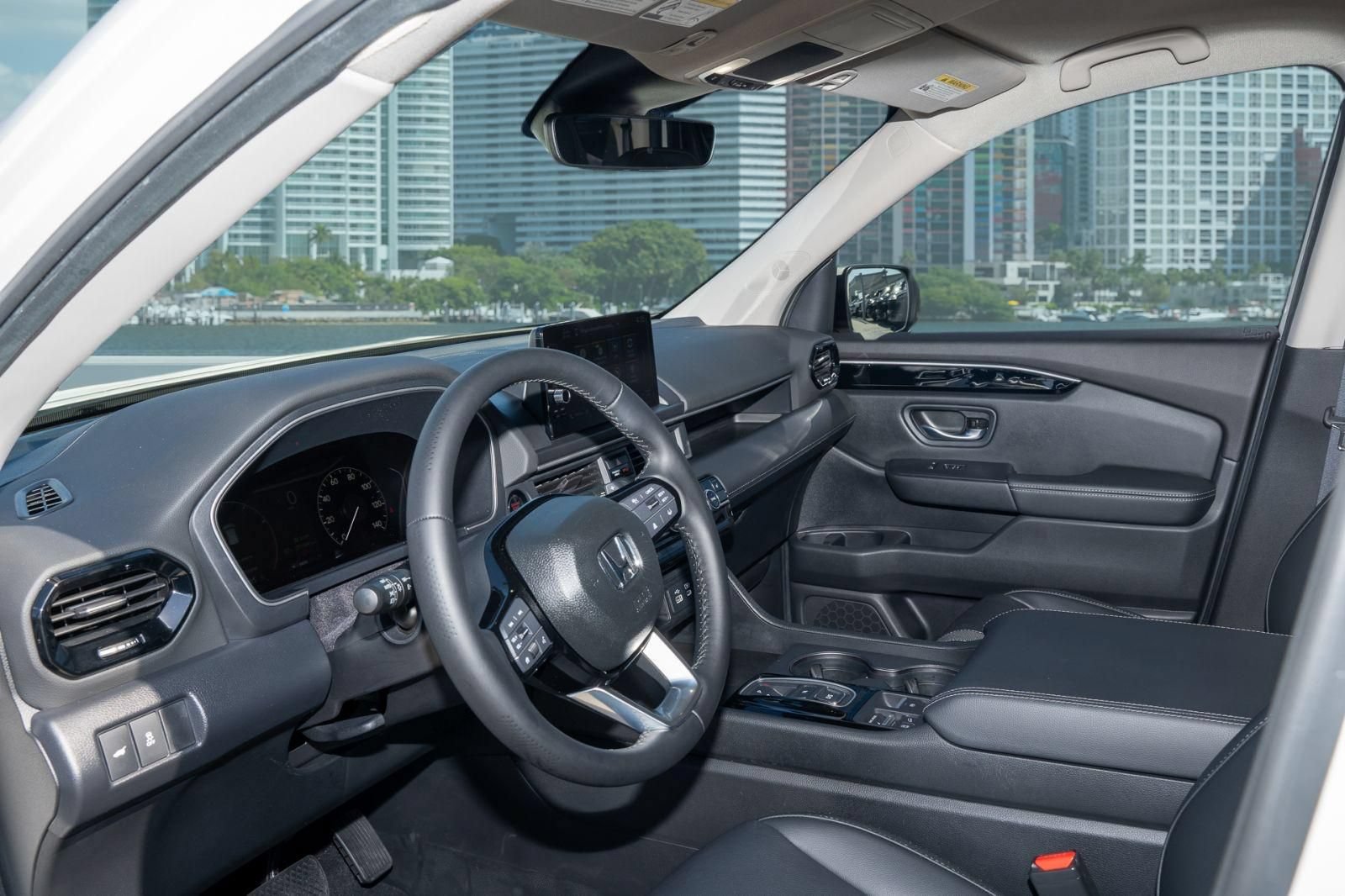 Certified 2025 Honda Pilot EX-L image 18