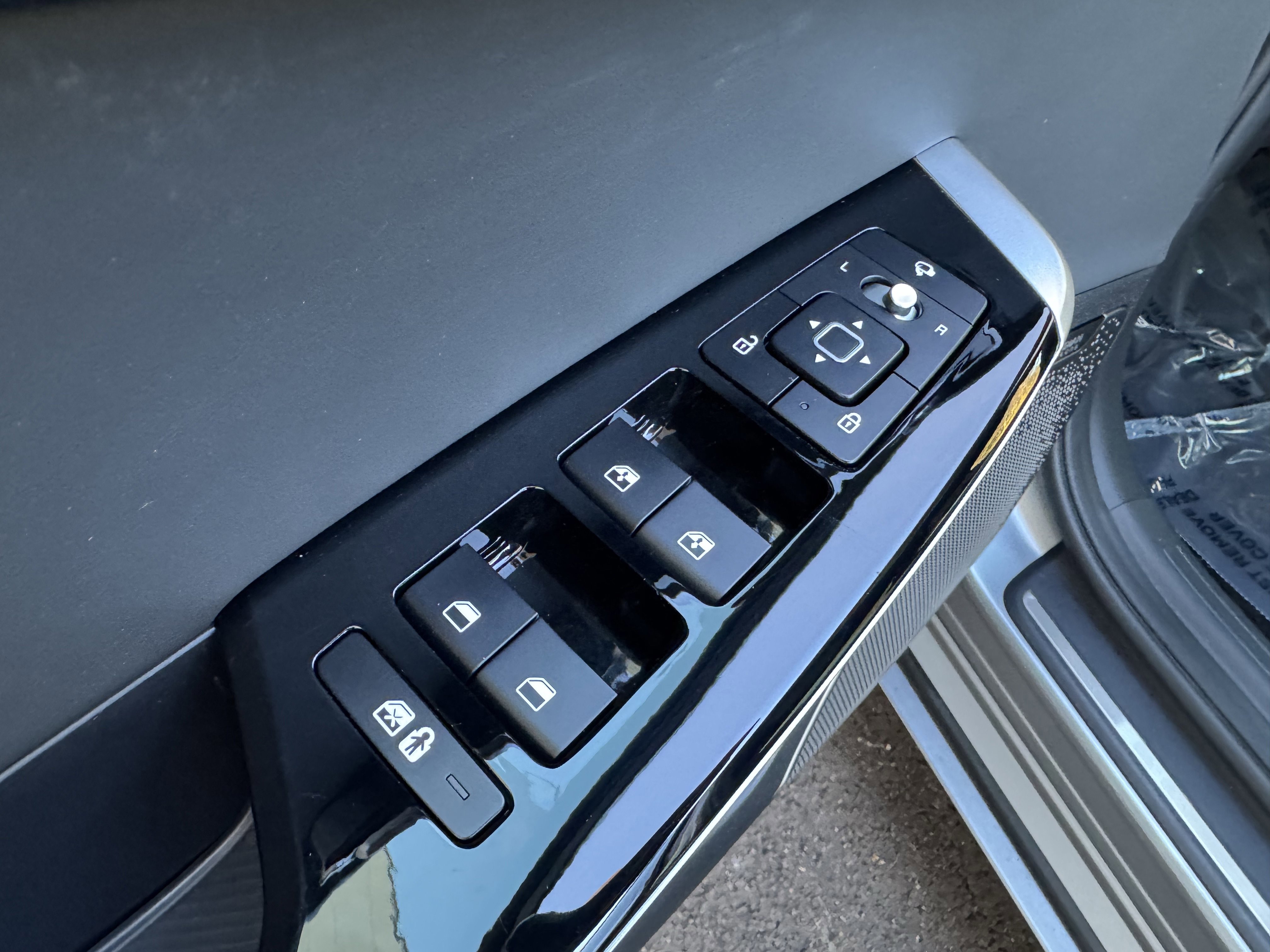 Used 2023 Kia EV6 GT-Line w/ GT-Line White Seat Package image 23