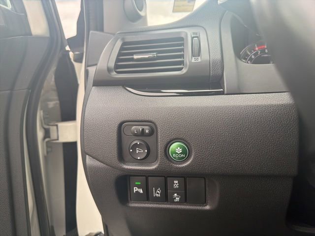 Used 2018 Honda Pilot Touring image 21