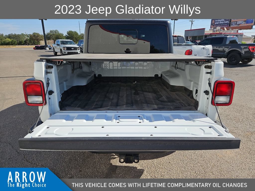 Used 2023 Jeep Gladiator Sport AWD/4WD image 18