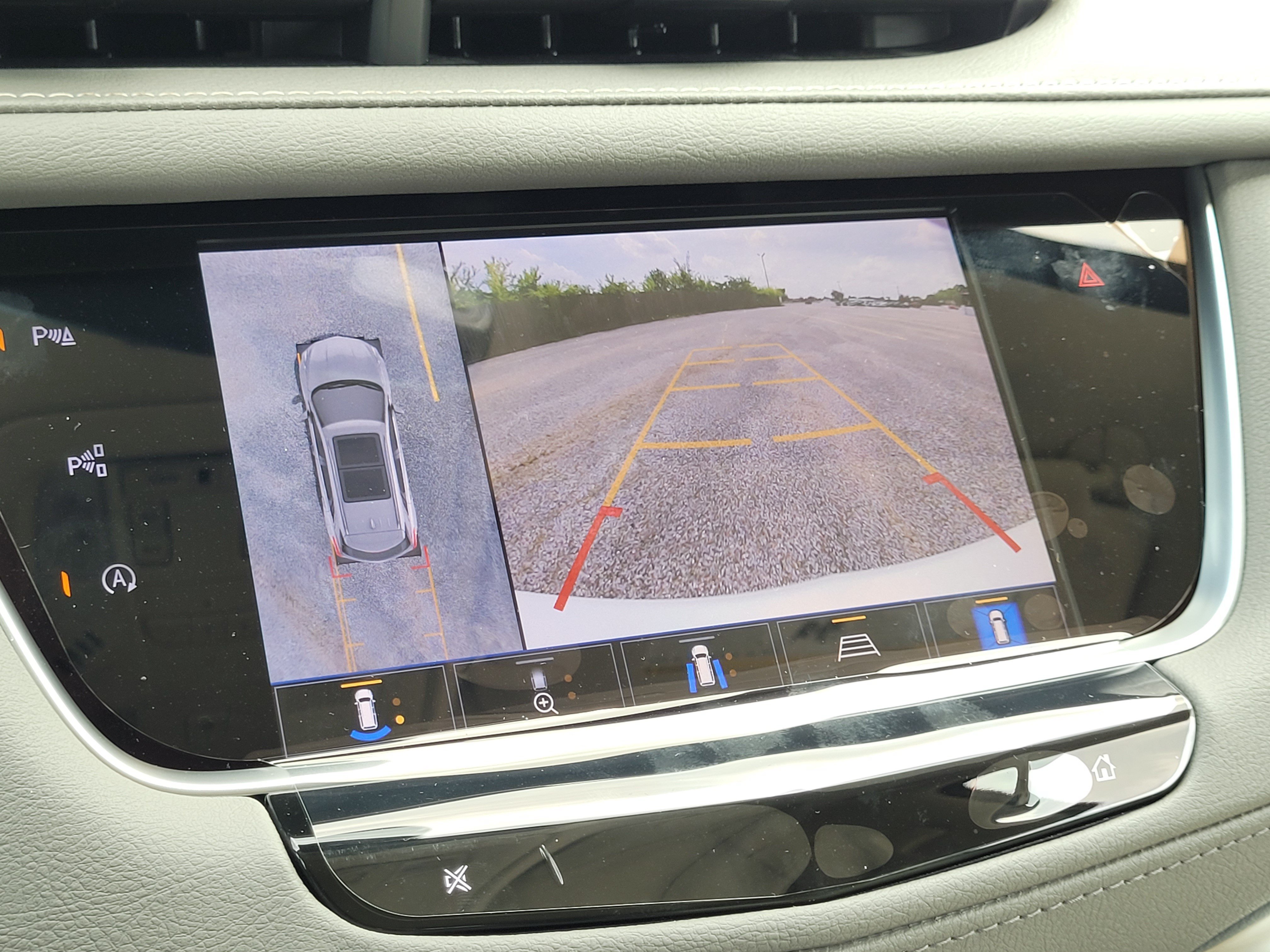 New 2026 Cadillac XT5 Premium Luxury w/ Driver Assist Package FWD image 17