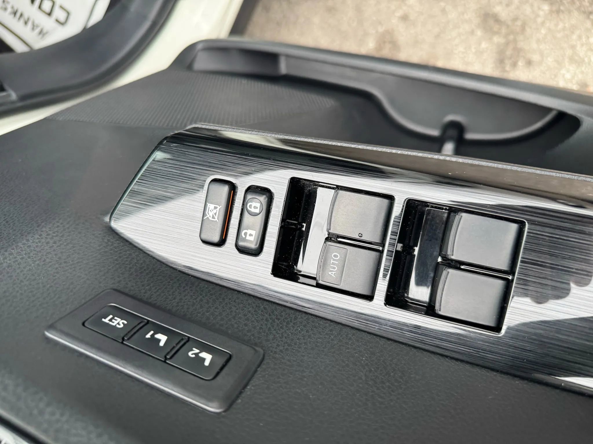 Used 2017 Toyota RAV4 Limited w/ Advanced Technology Package image 29