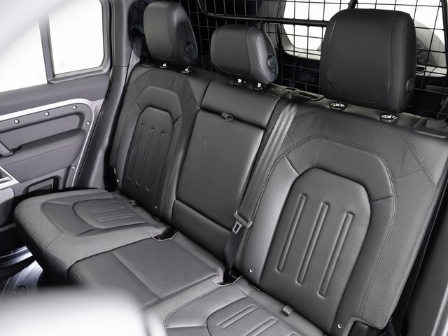 Used 2020 Land Rover Defender 110 S image 23