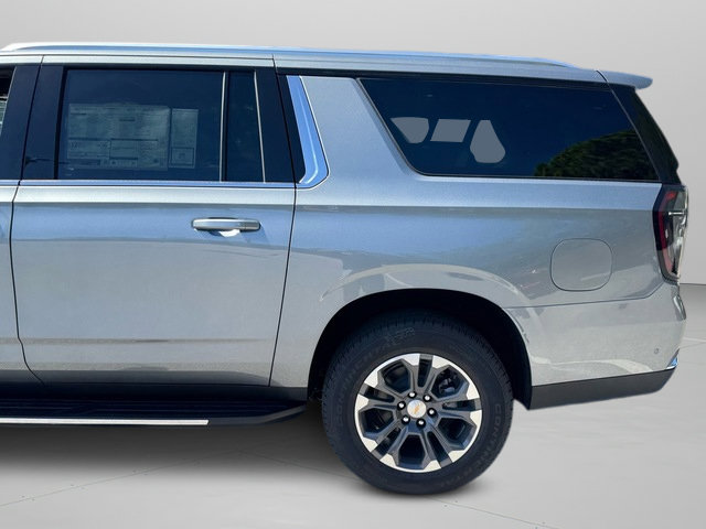 New 2026 Chevrolet Suburban LT w/ Comfort Package image 6