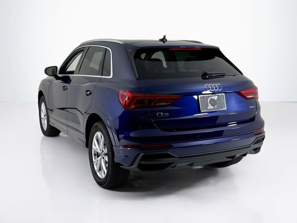Used 2025 Audi Q3 2.0T Premium w/ Convenience Package AWD/4WD image 3