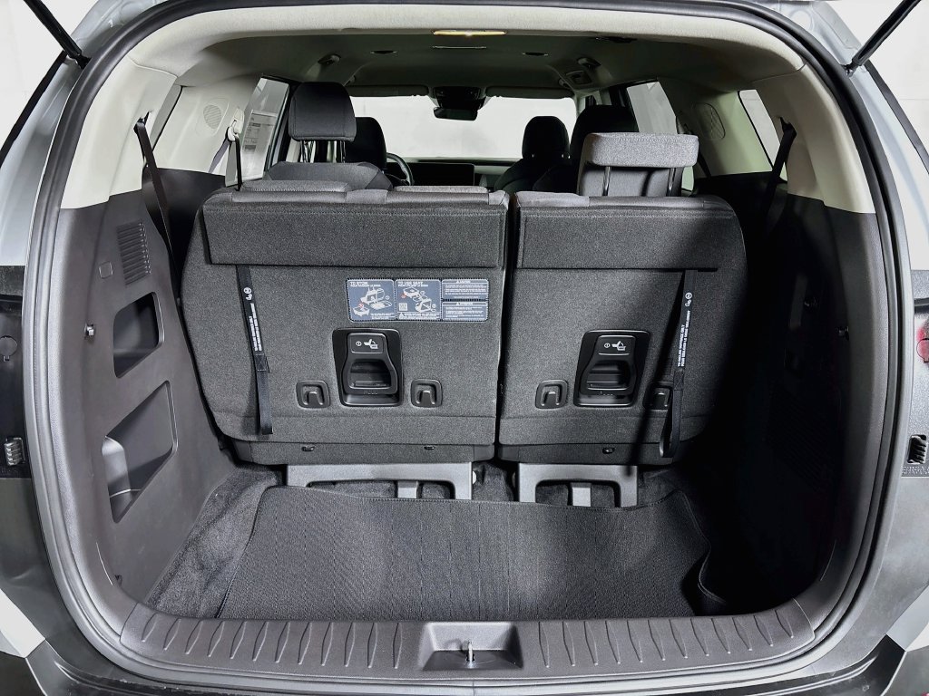 New 2027 Kia Carnival LX FWD image 20