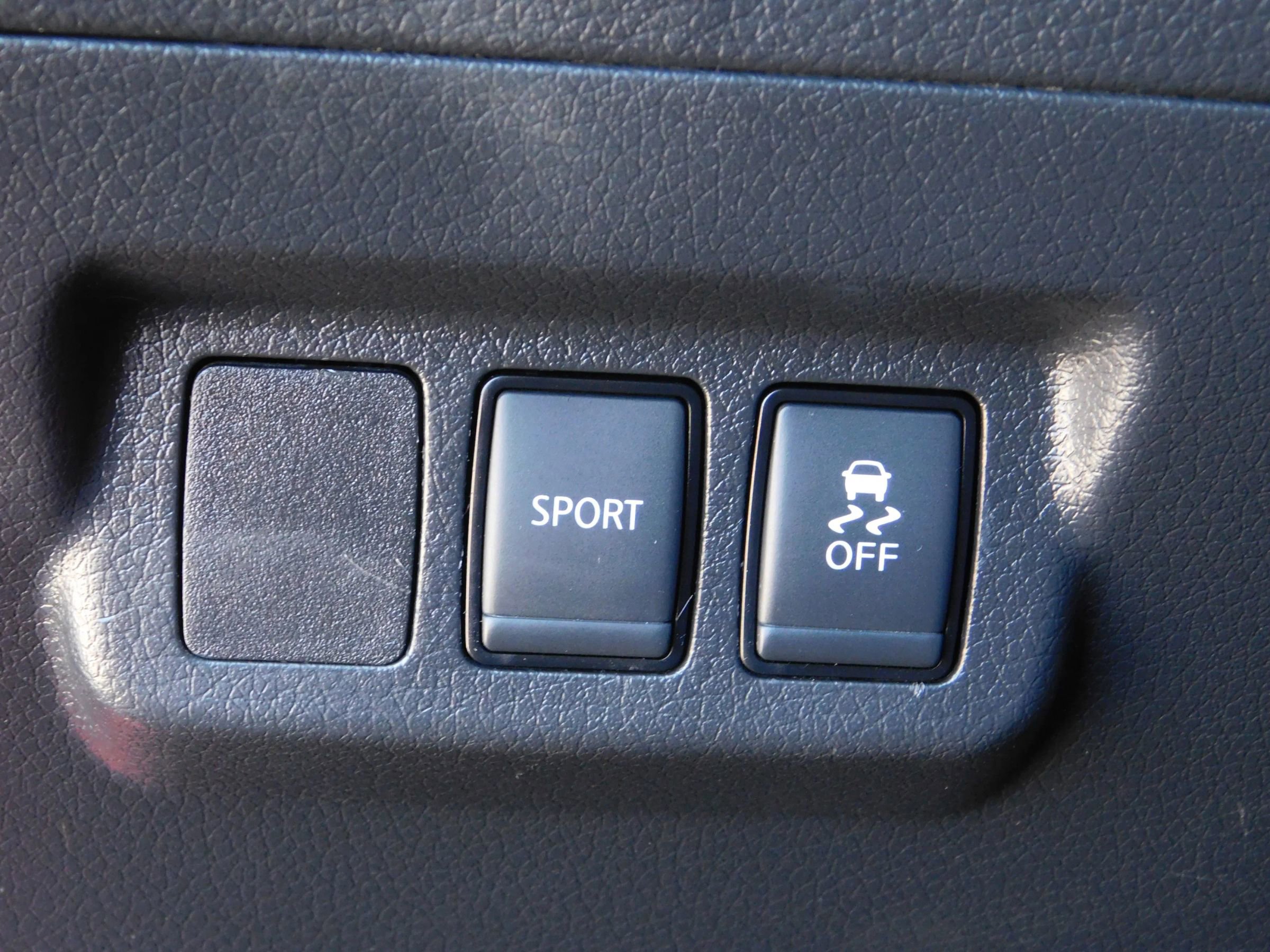 Used 2019 Nissan Sentra SR FWD image 21