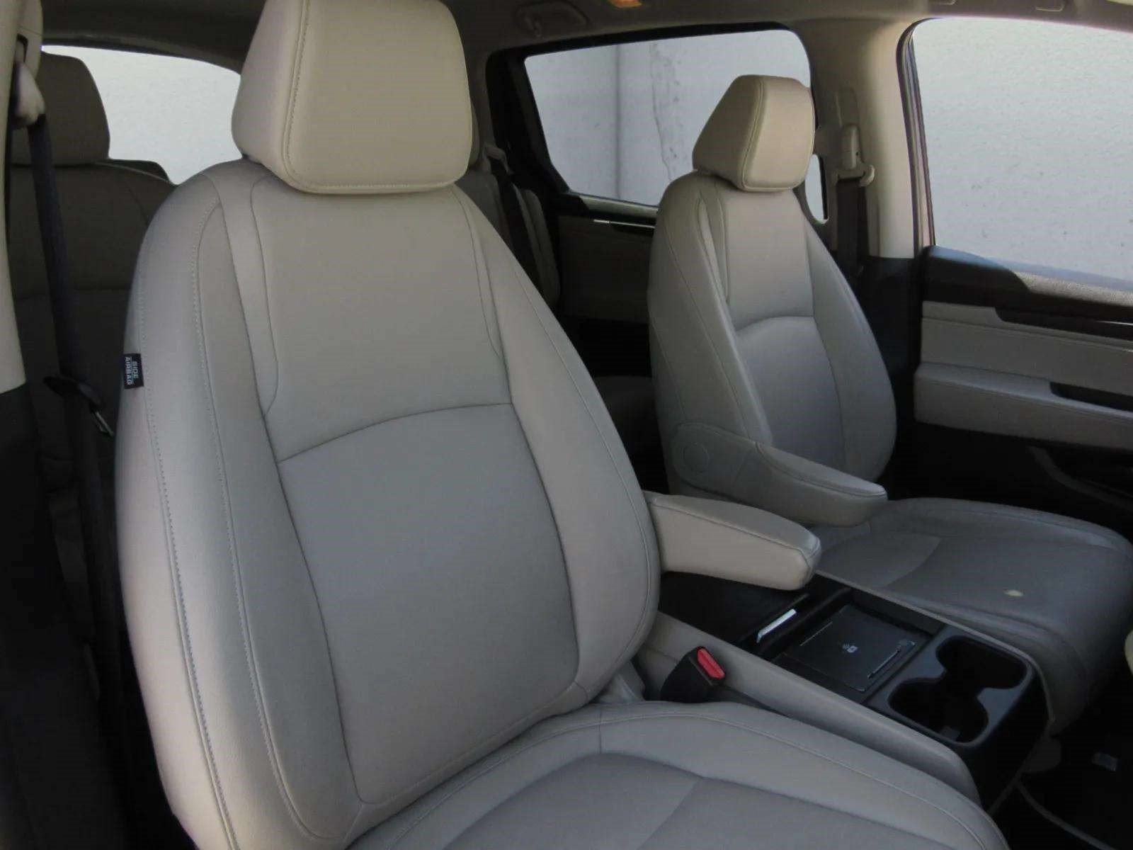 Certified 2025 Honda Odyssey EX-L image 11