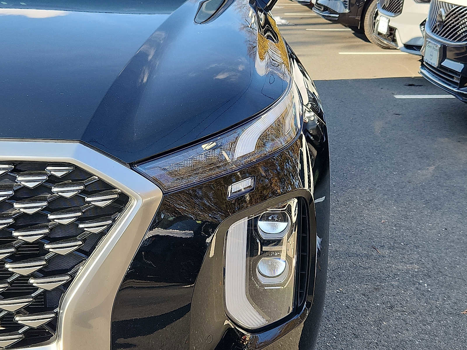 Used 2022 Hyundai Palisade Calligraphy image 9