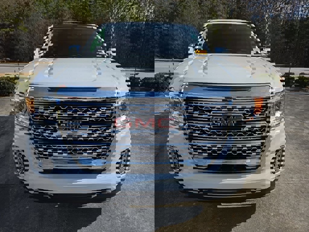 Used 2022 GMC Canyon Denali image 8