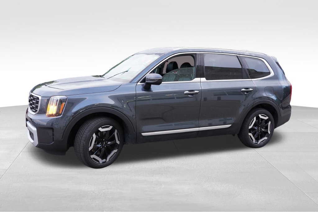 Certified 2024 Kia Telluride S AWD/4WD image 10