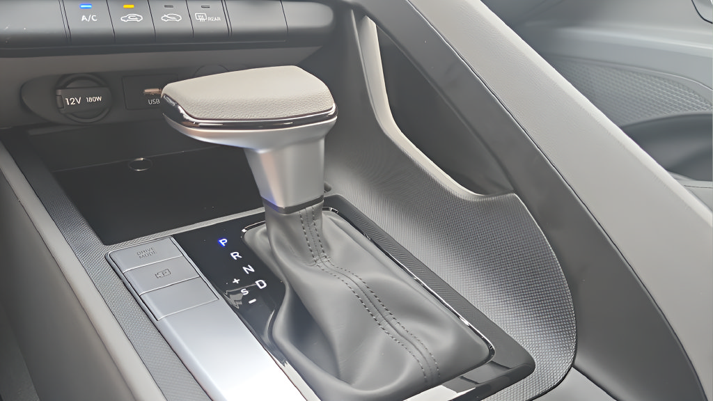 New 2026 Hyundai Elantra SE FWD image 22