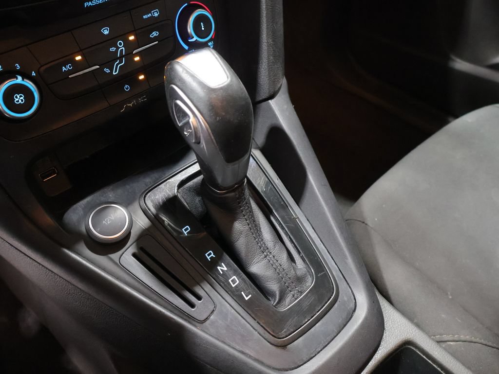 Used 2016 Ford Focus SE FWD image 26