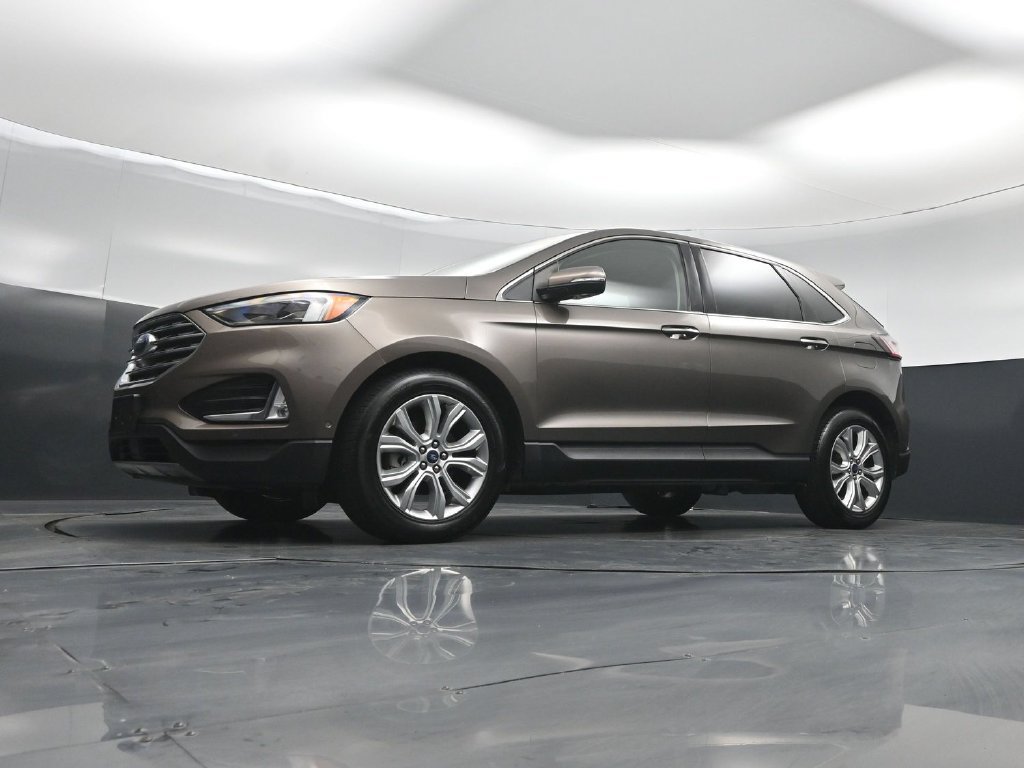 Certified 2019 Ford Edge Titanium w/ Equipment Group 301A FWD image 47